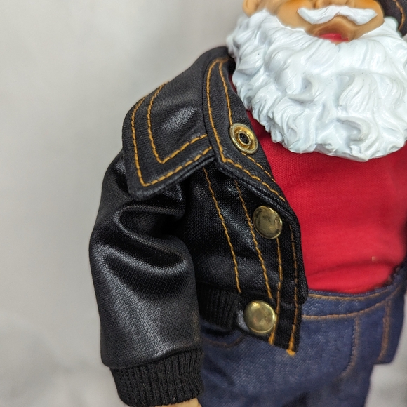 Sock Hop Santa Animated Musical - Picture 3 of 8